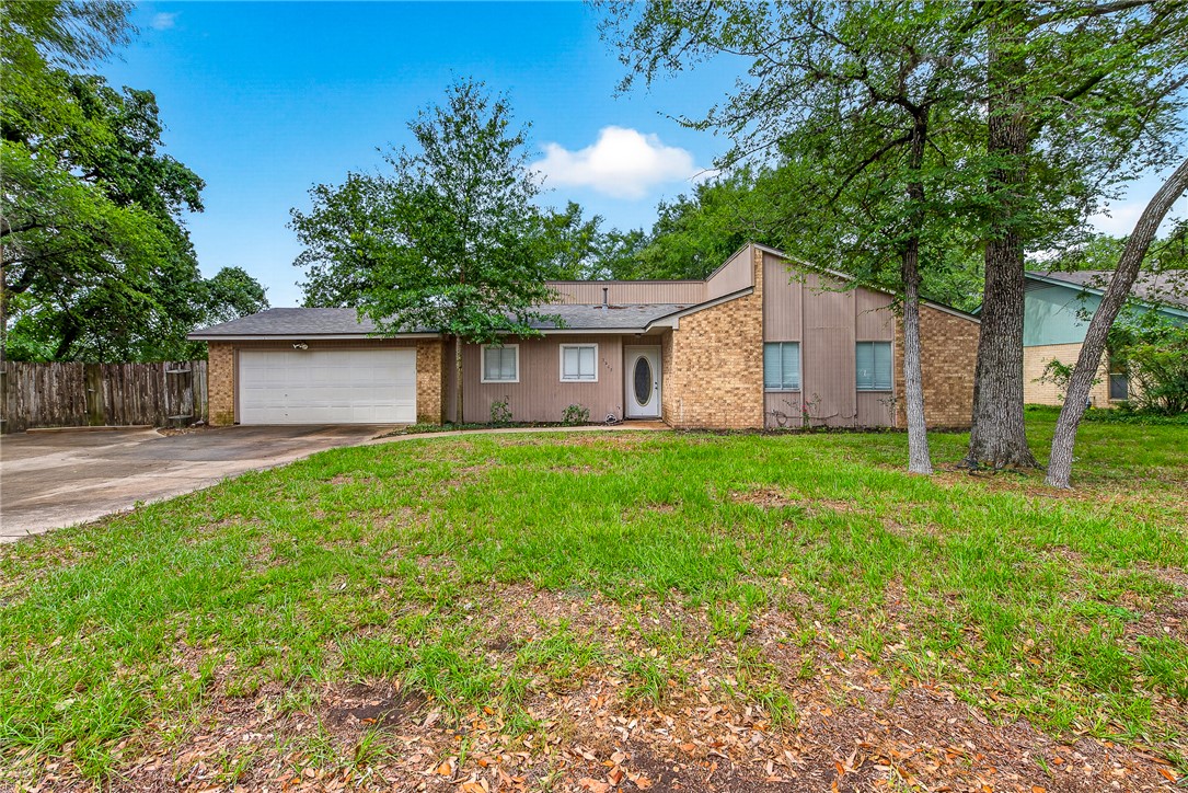 3202 Forestwood Drive