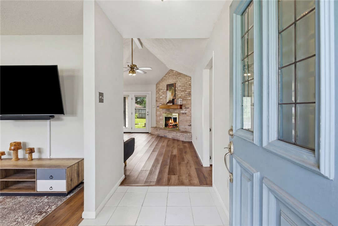 3912 Sierra Court