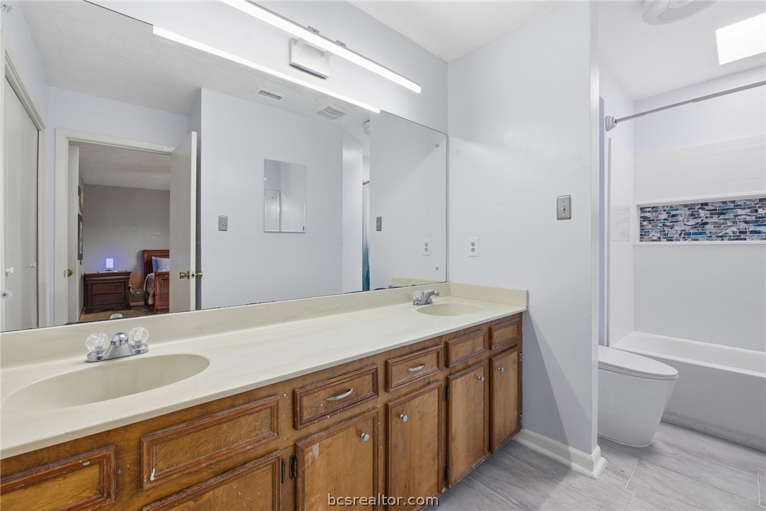 3912 Sierra Court
