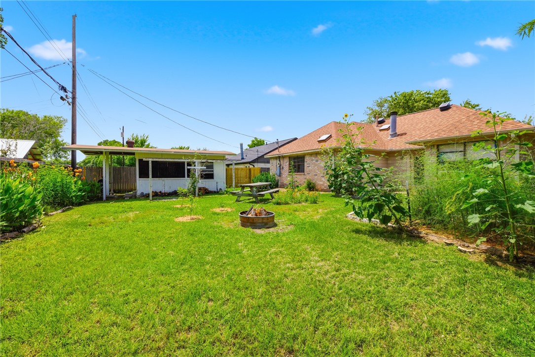 3912 Sierra Court