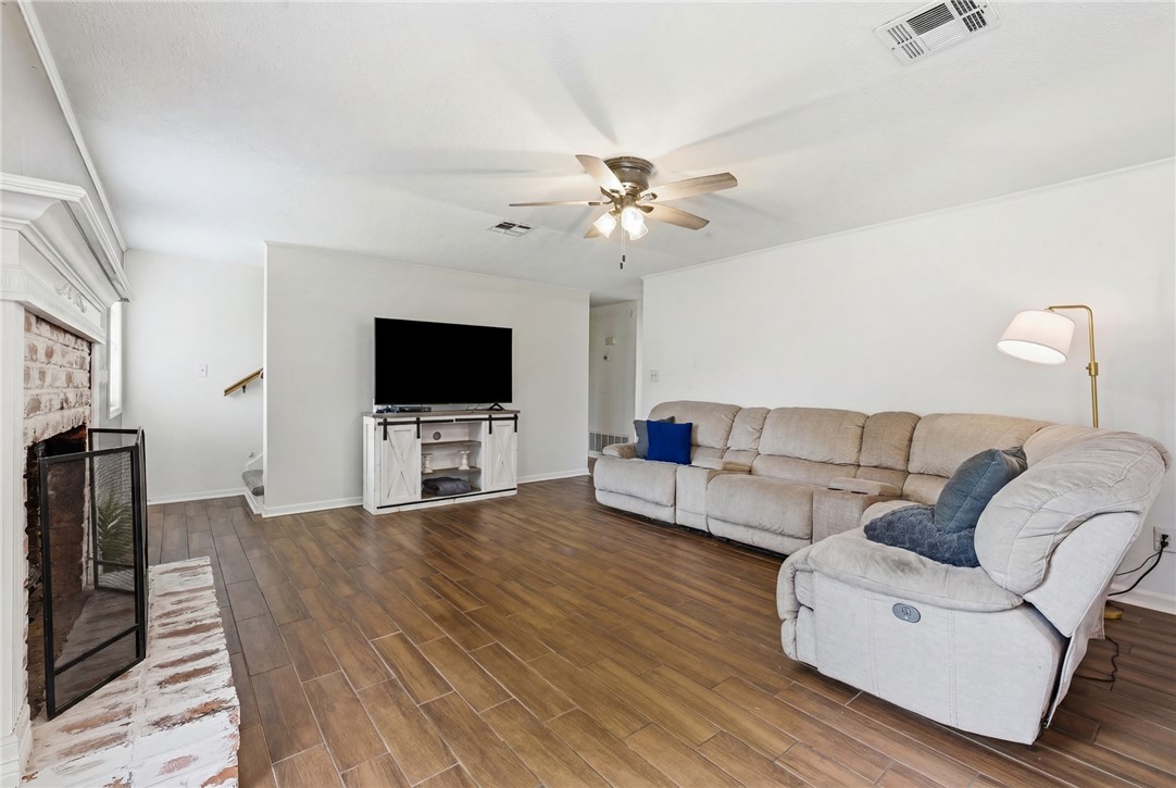 3501 Tanglewood Drive