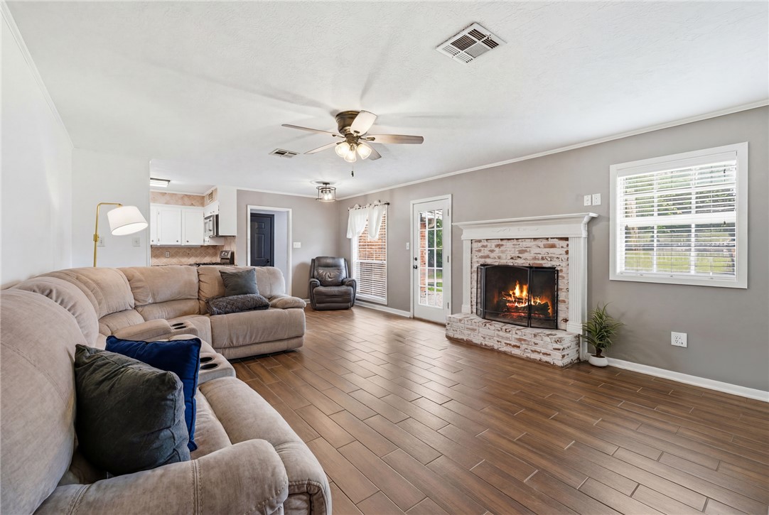 3501 Tanglewood Drive
