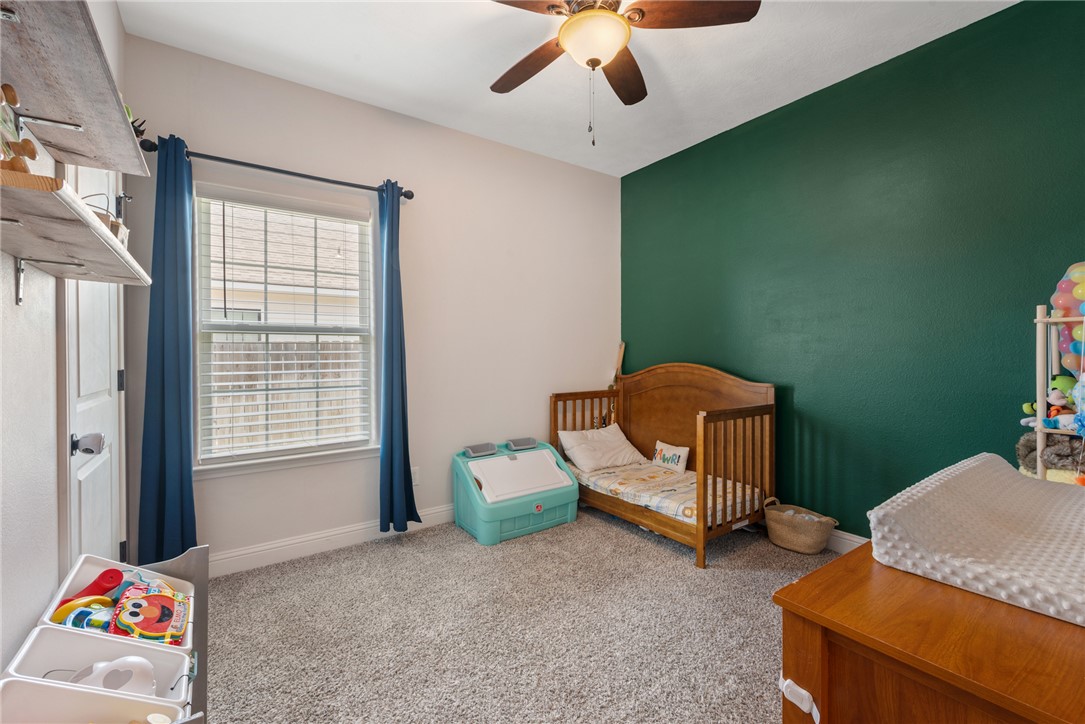 401 Brazos Bend