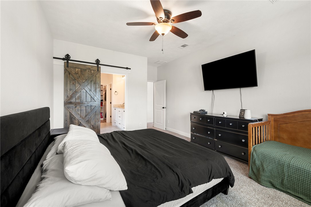401 Brazos Bend