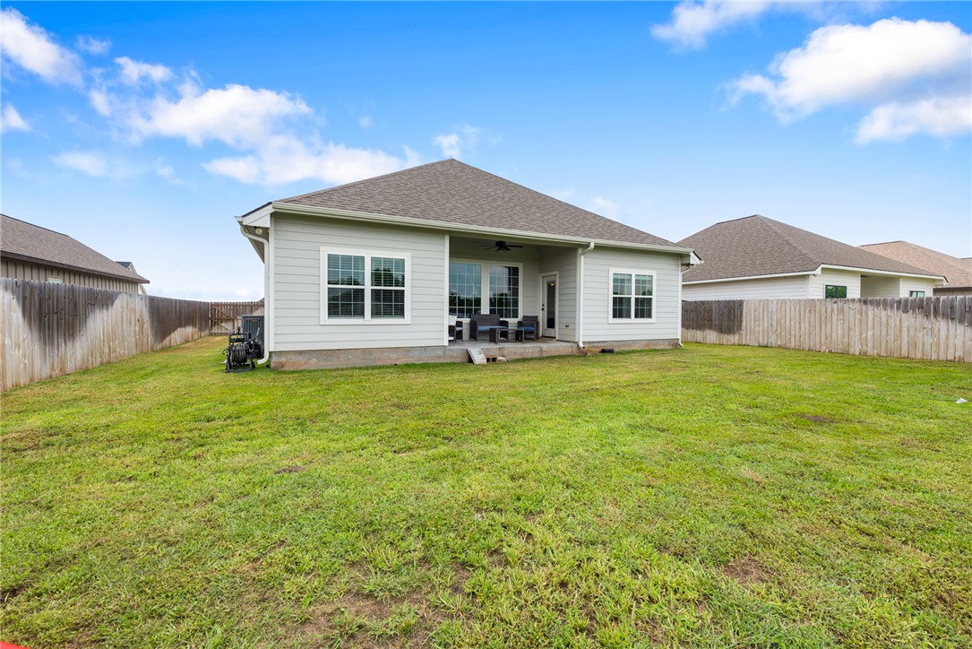 401 Brazos Bend
