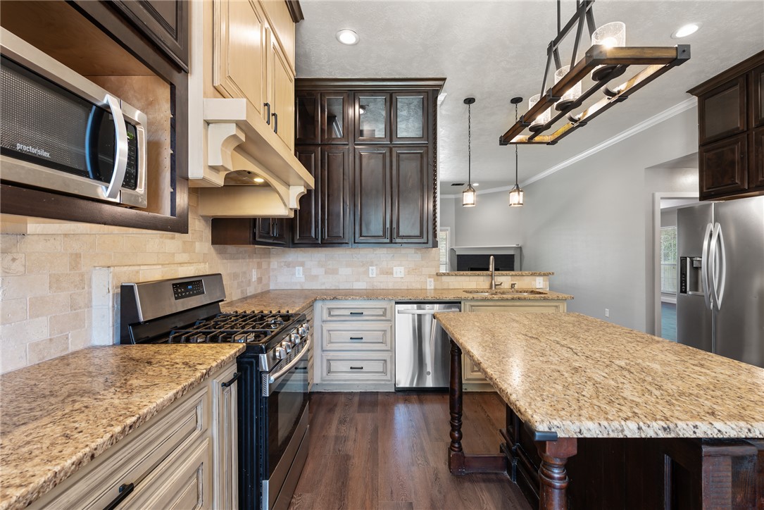 1204 Harrisonburg Lane