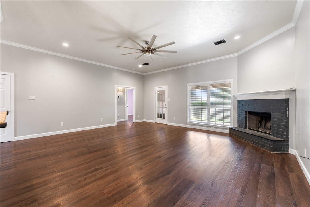 1204 Harrisonburg Lane