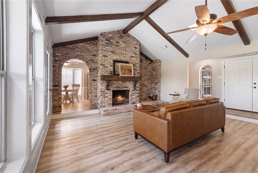 2307 Quail Hollow Drive