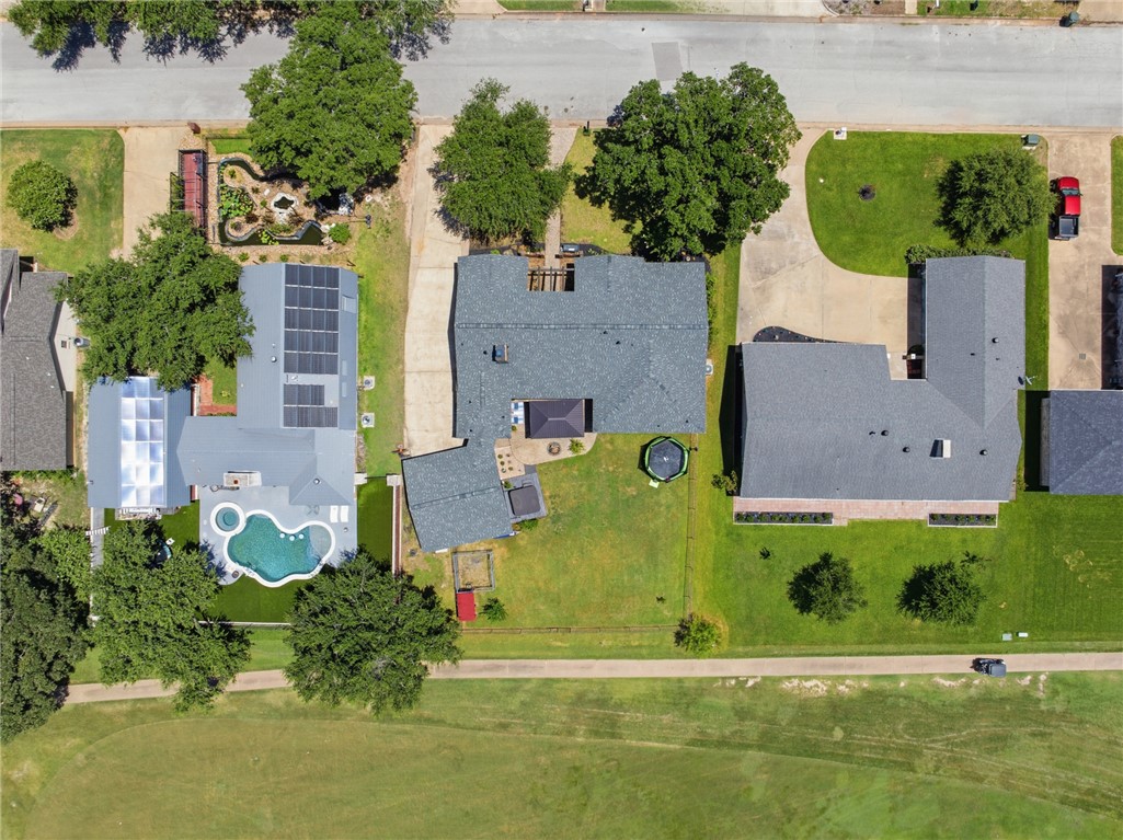 2307 Quail Hollow Drive