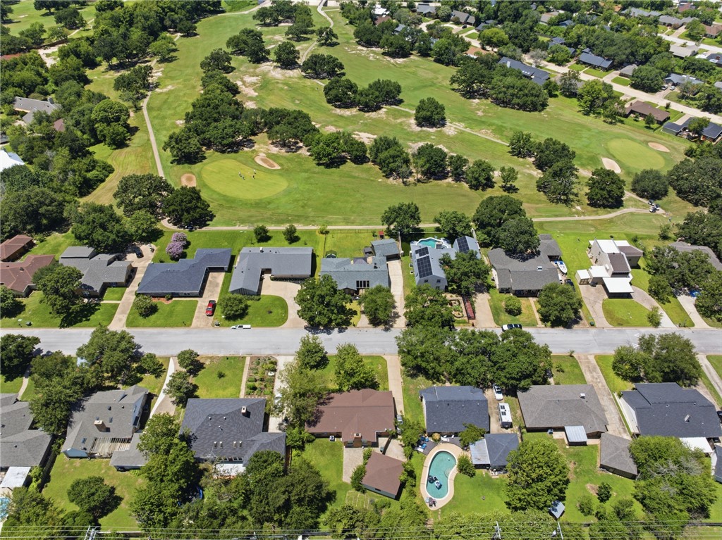 2307 Quail Hollow Drive