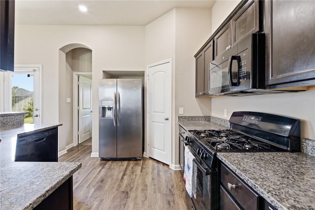 2061 Positano Loop