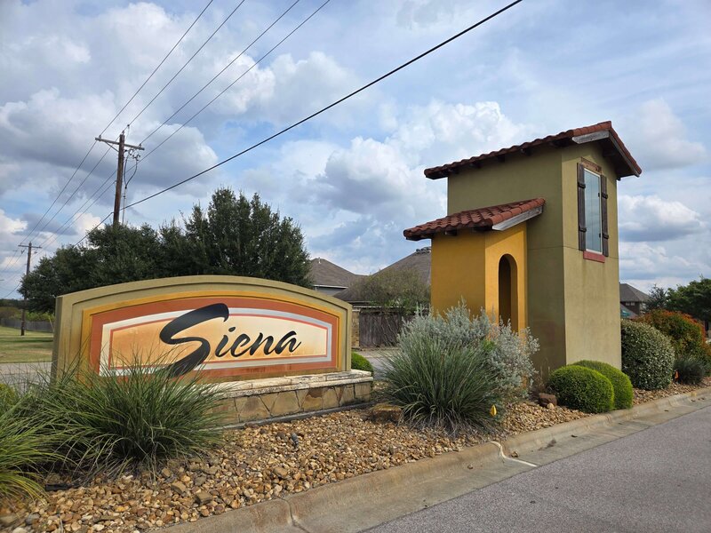 2061 Positano Loop