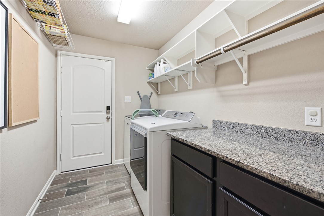 2061 Positano Loop