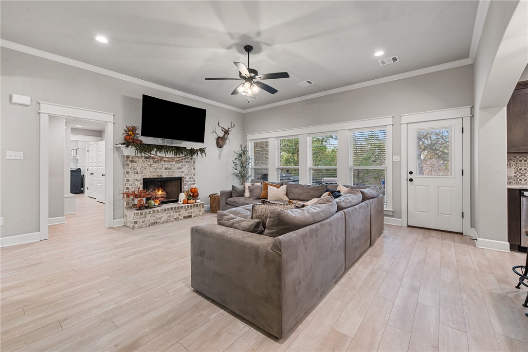 11132 Forest Drive