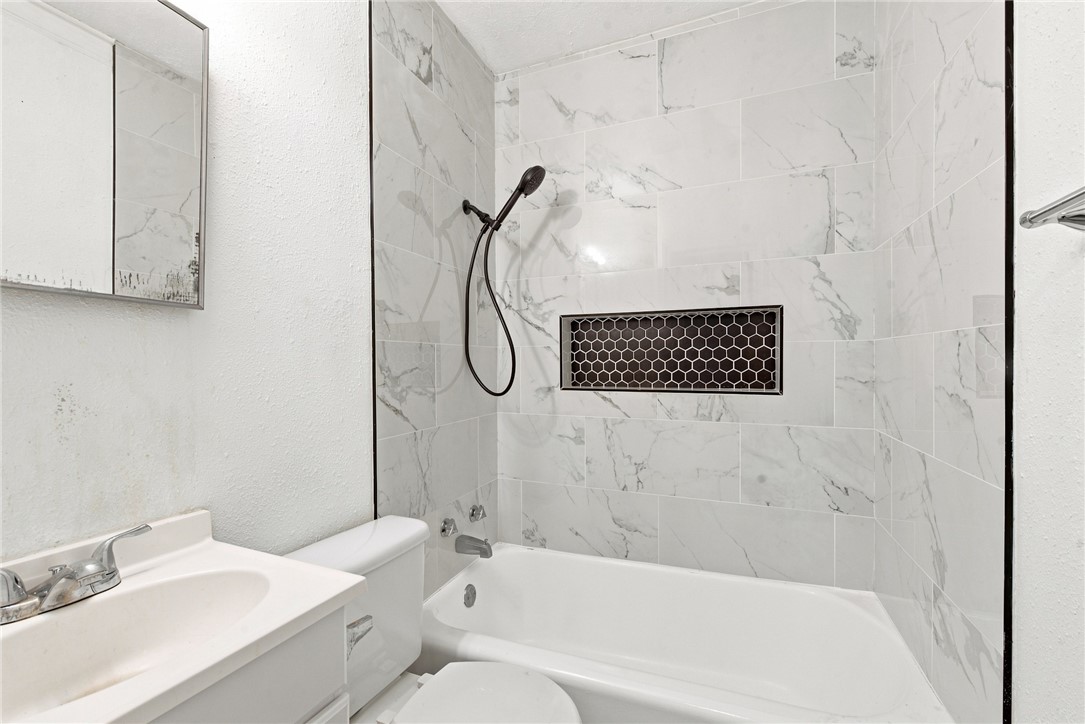 304 East 22nd Street B