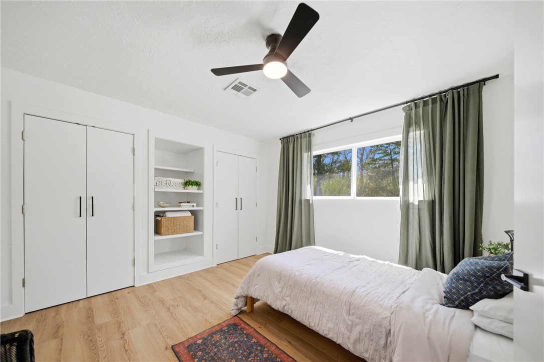 8052 Perry Lane