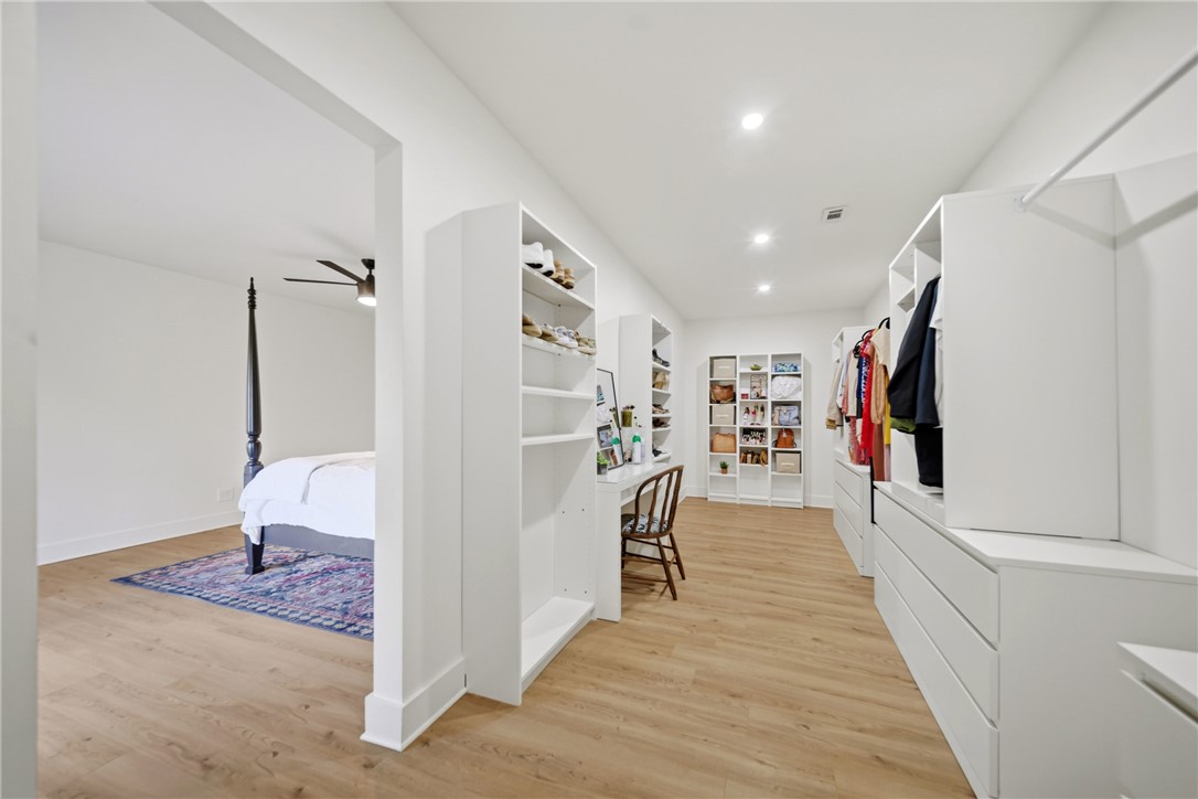 8052 Perry Lane