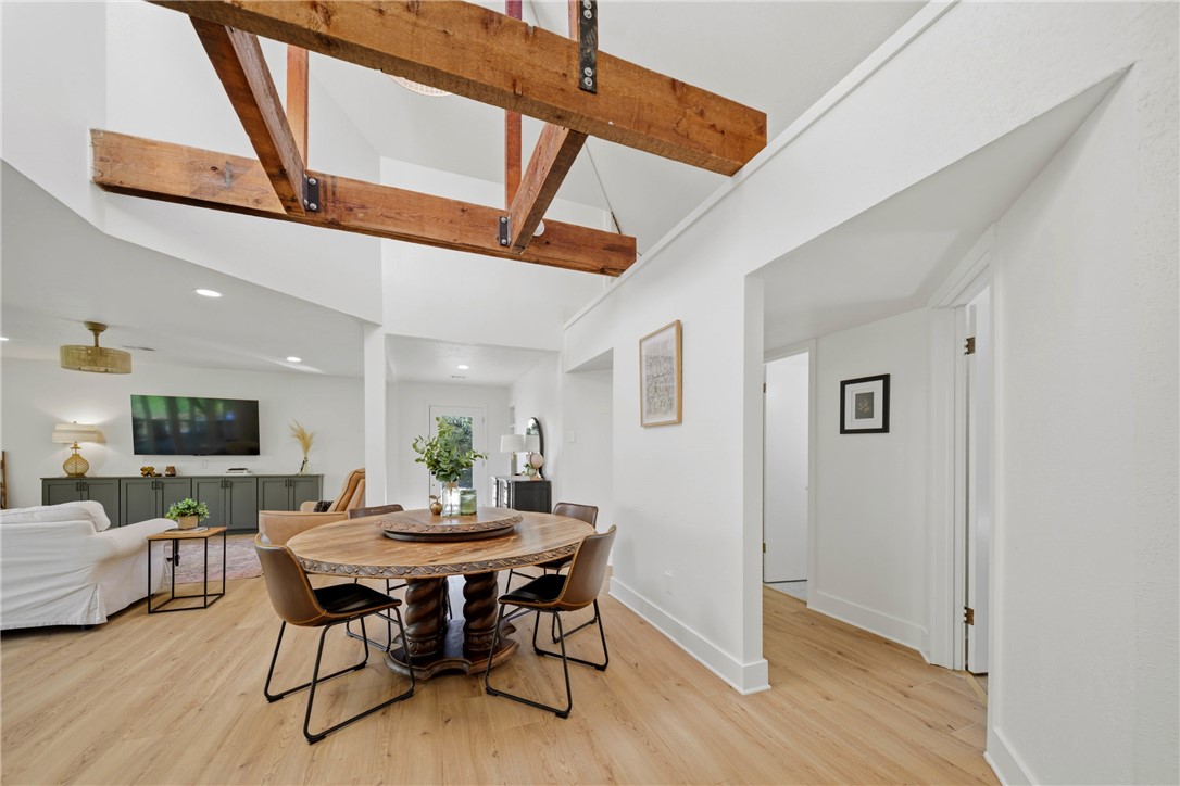8052 Perry Lane