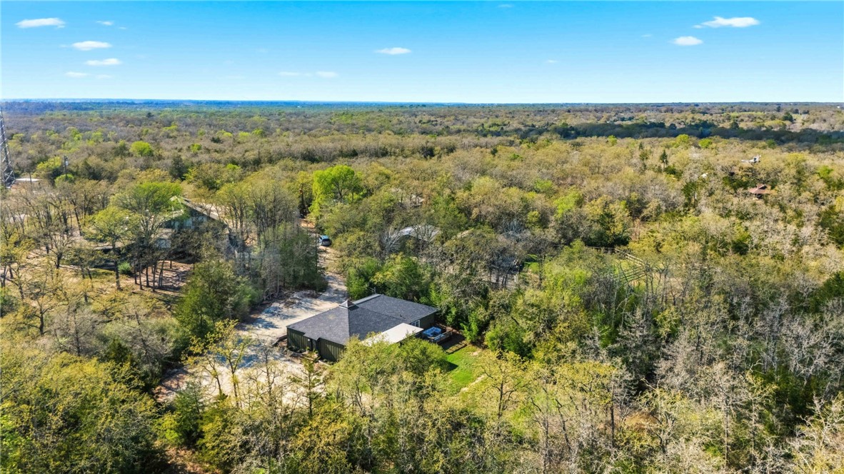 8052 Perry Lane
