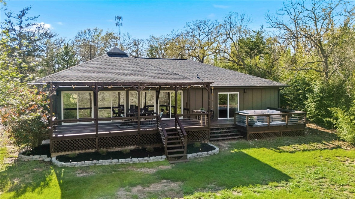 8052 Perry Lane