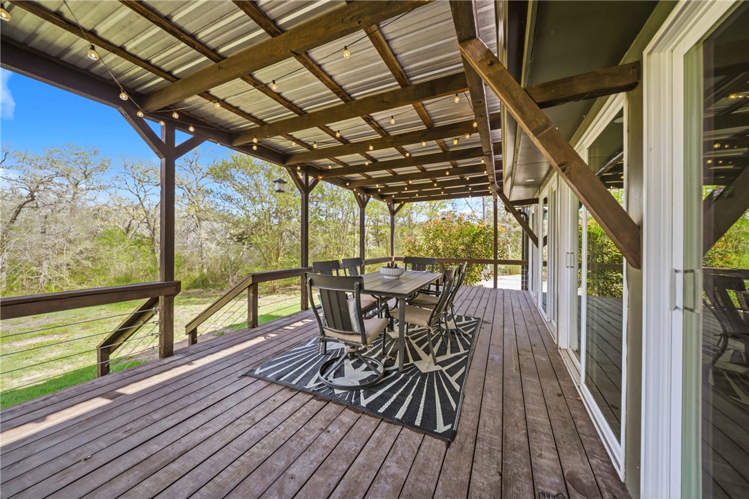 8052 Perry Lane