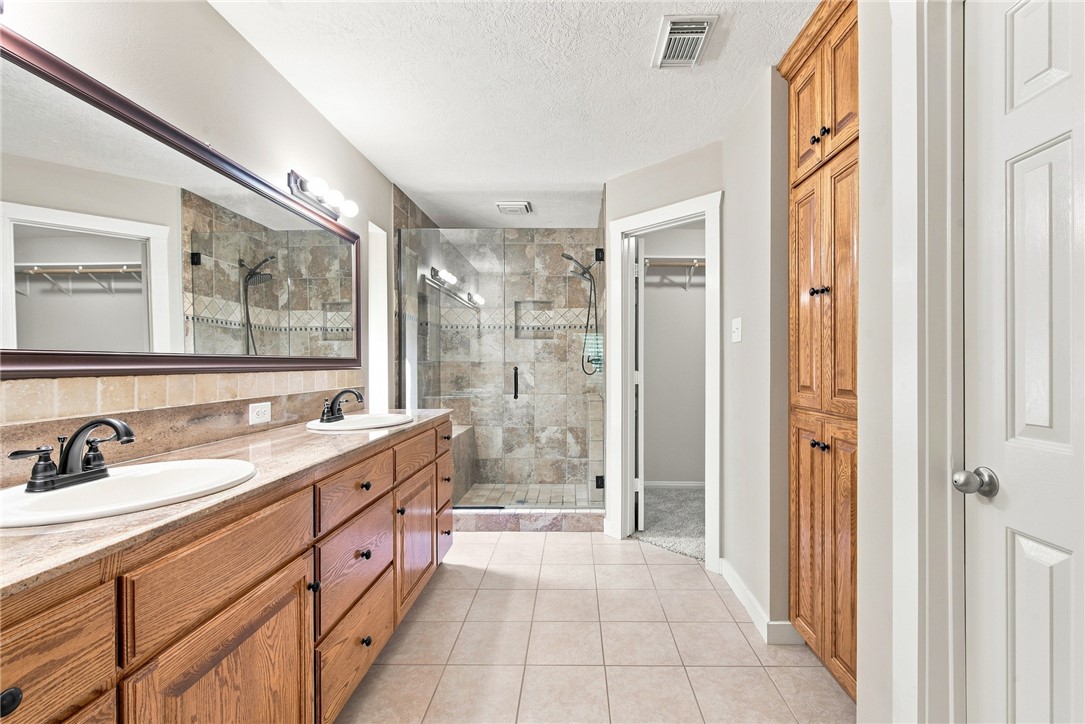 457 Shady Creek Drive