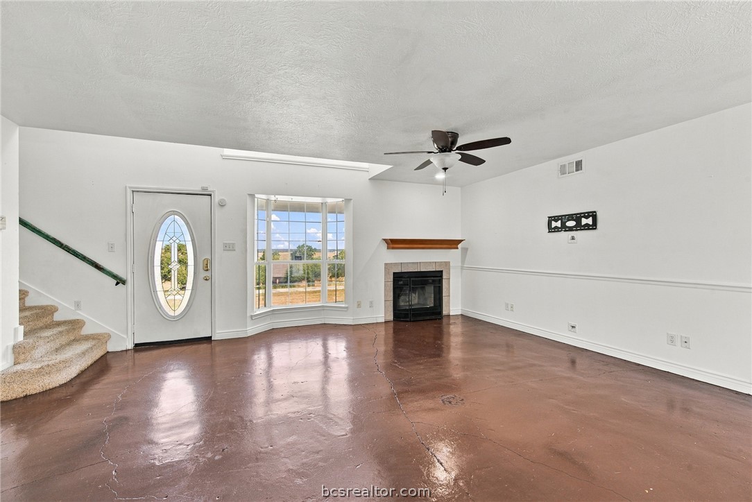 2201 Bluebonnet Boulevard