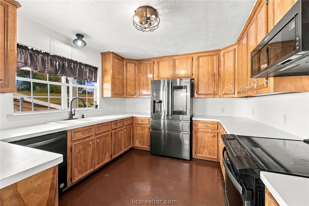 2201 Bluebonnet Boulevard