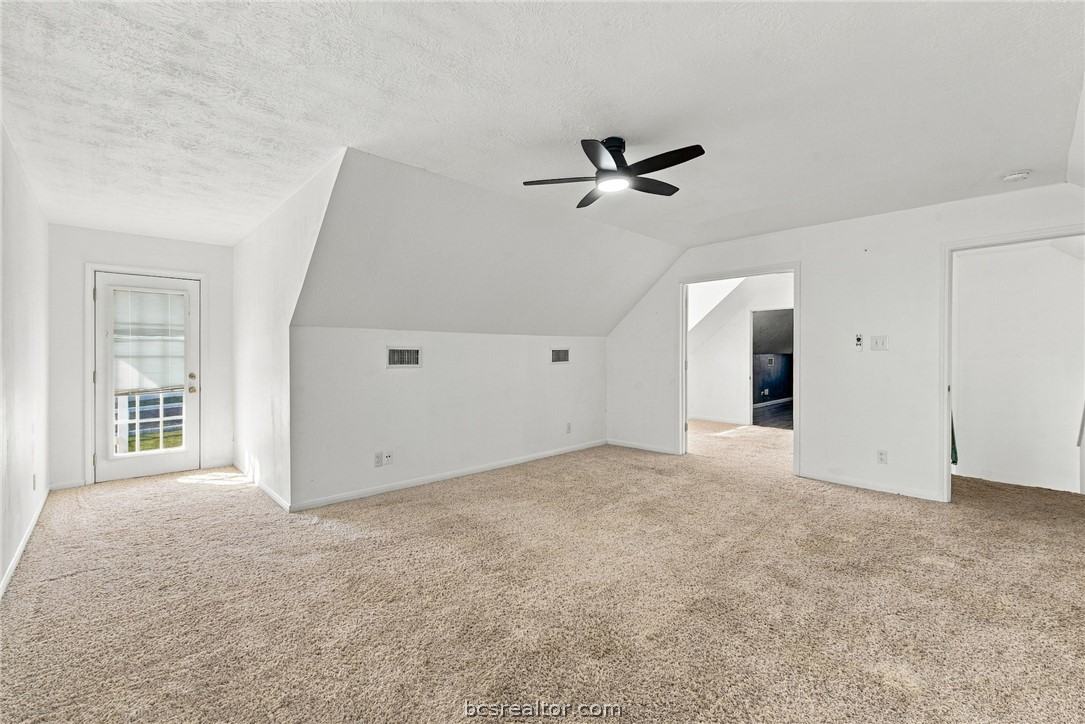 2201 Bluebonnet Boulevard