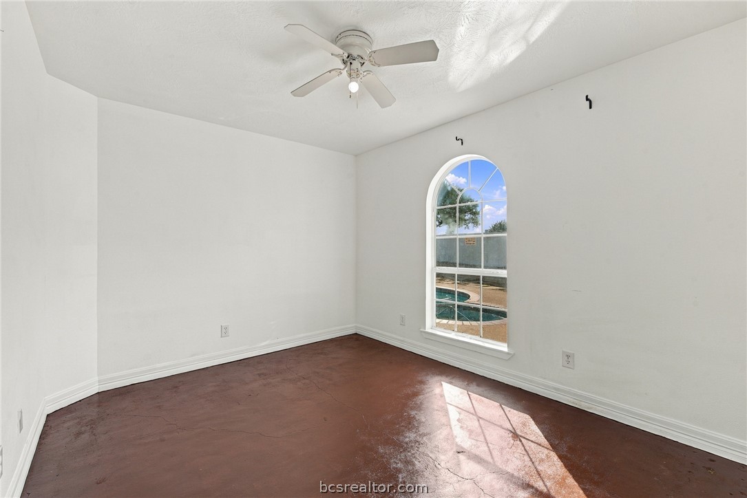 2201 Bluebonnet Boulevard