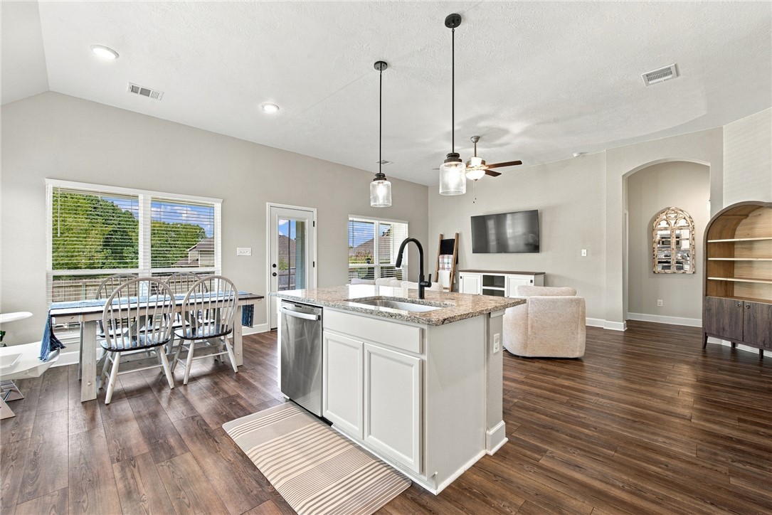 4813 Native Tree Lane