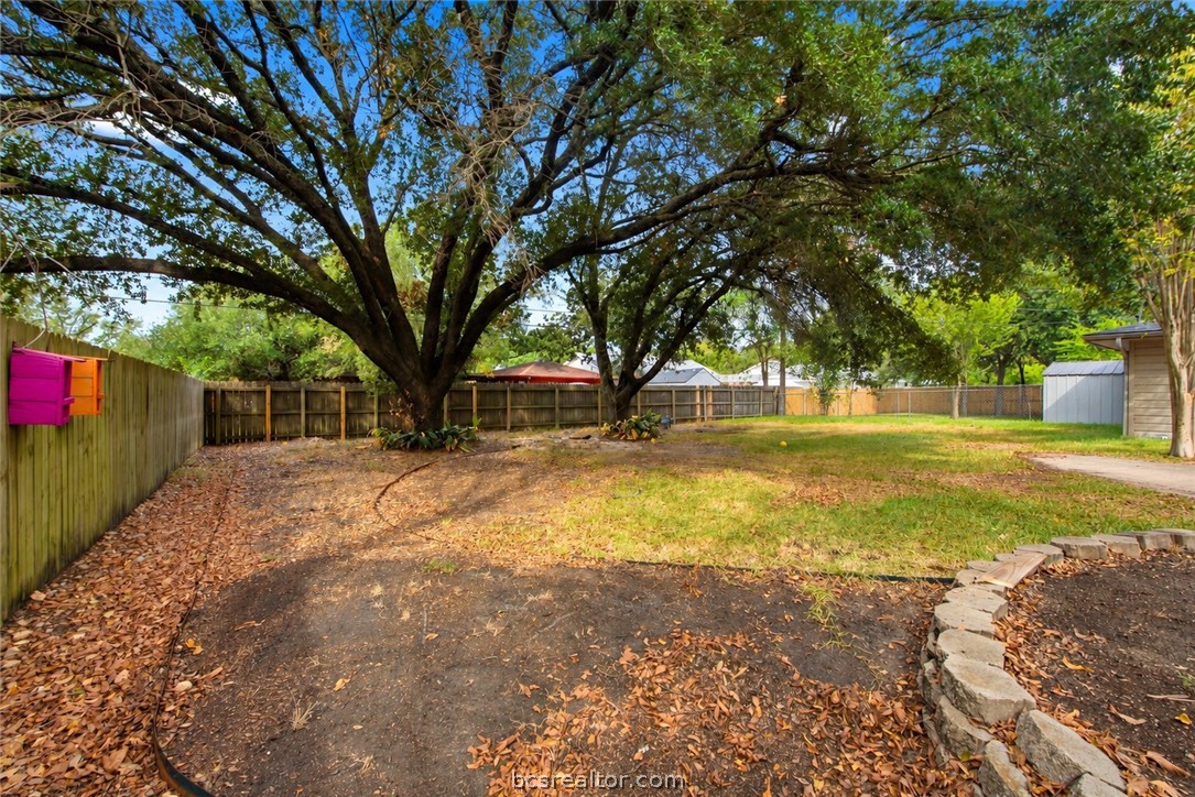 3800 Windridge Drive