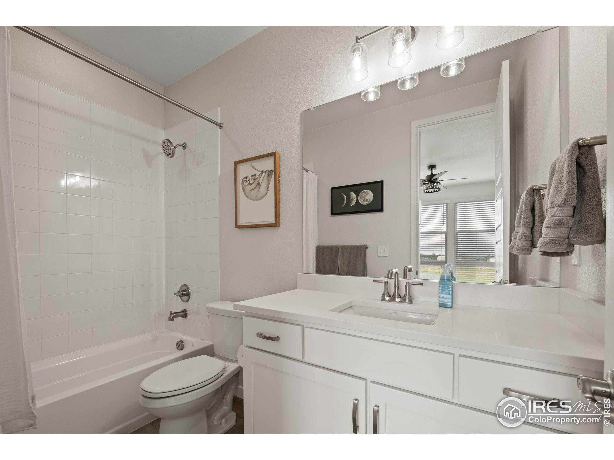 12331 Farmview Ln