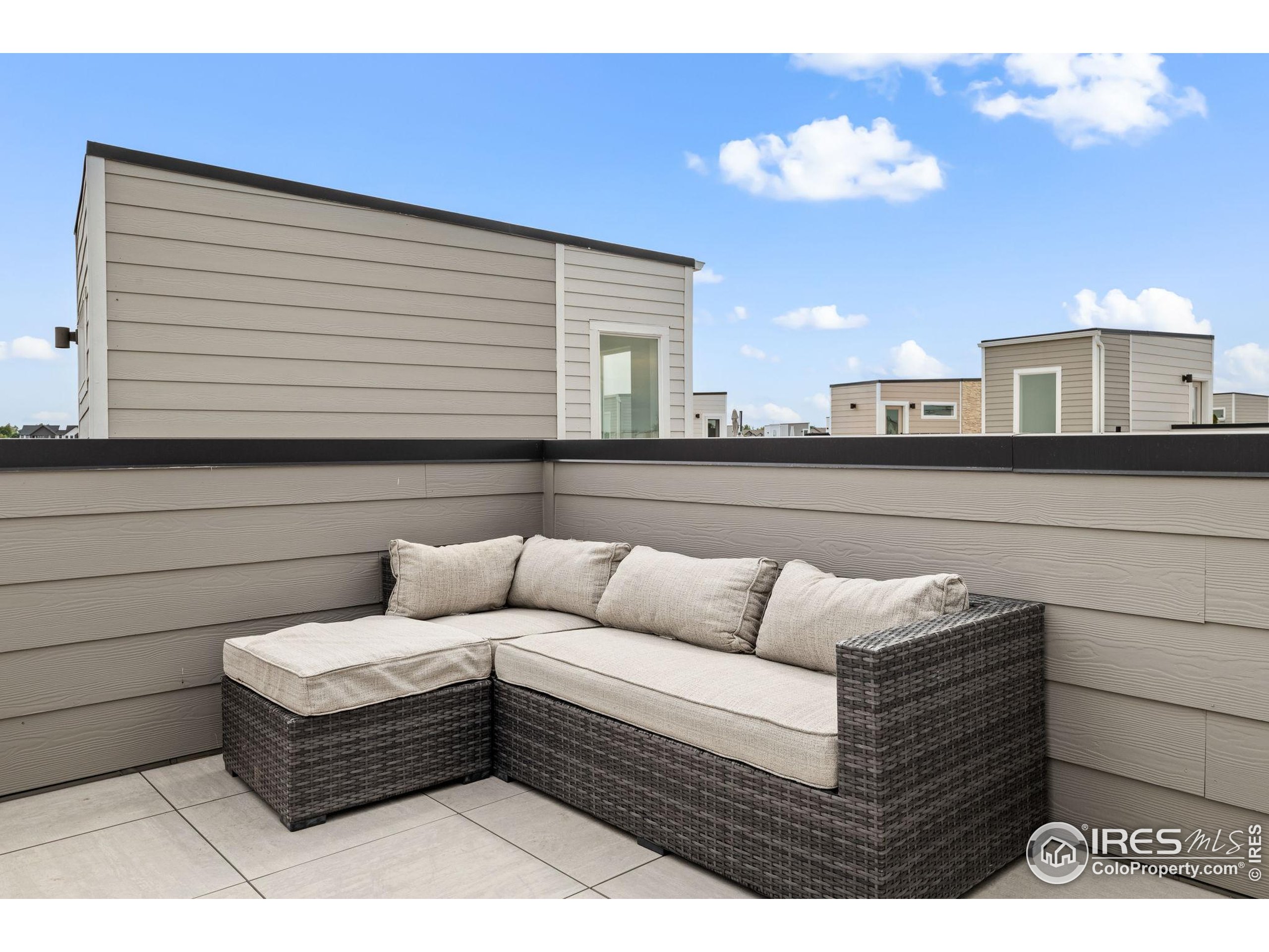 12331 Farmview Ln