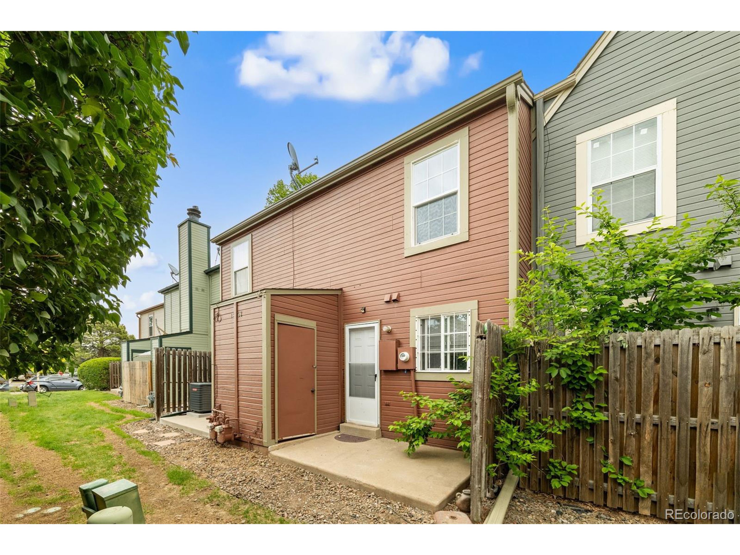 1653 S Blackhawk Way B