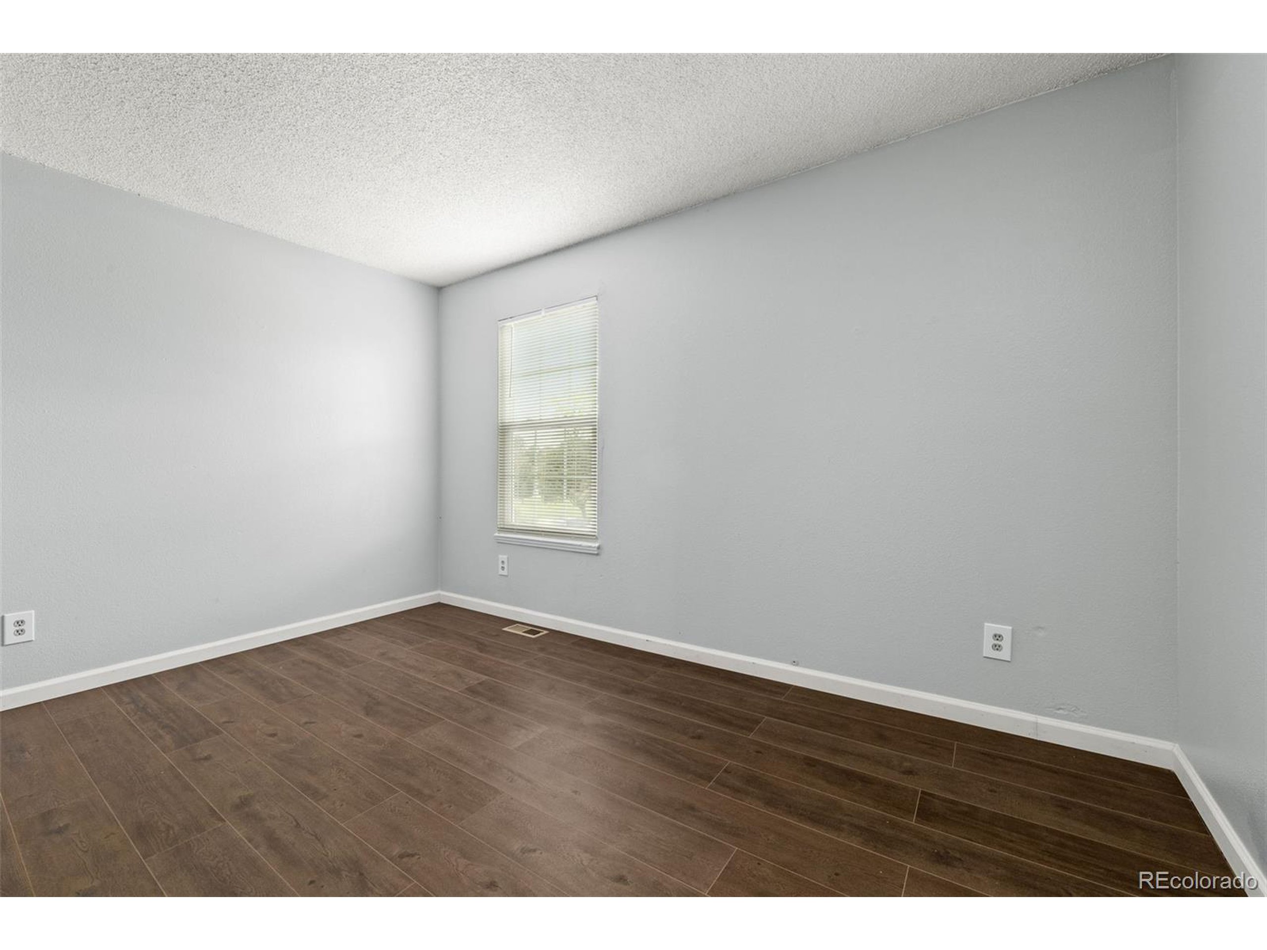 1653 S Blackhawk Way B