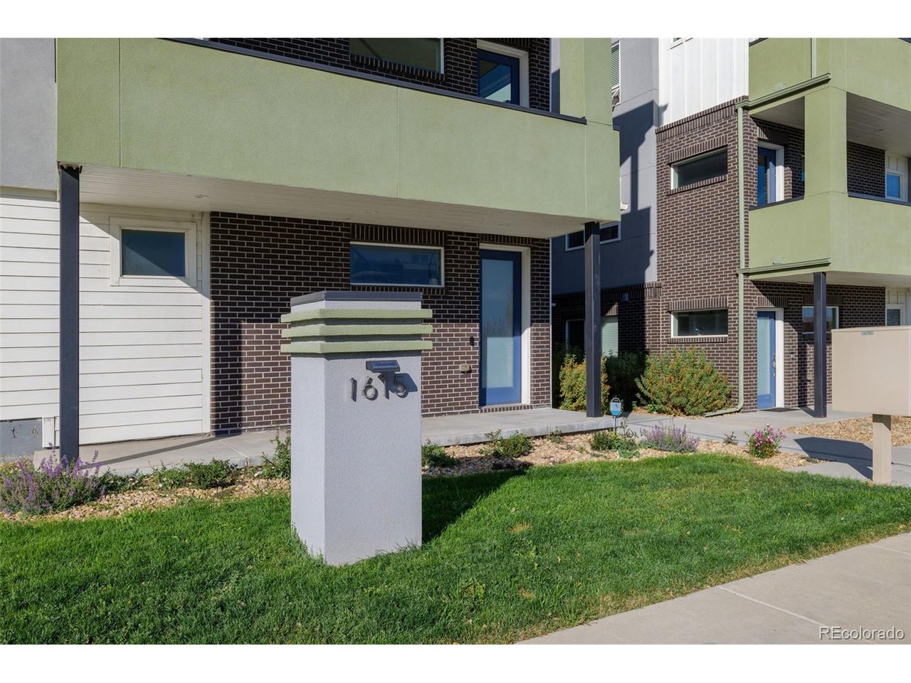 1615 Harlan St 2
