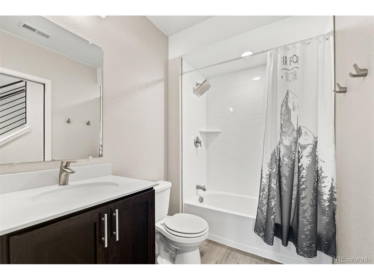 1615 Harlan St 2