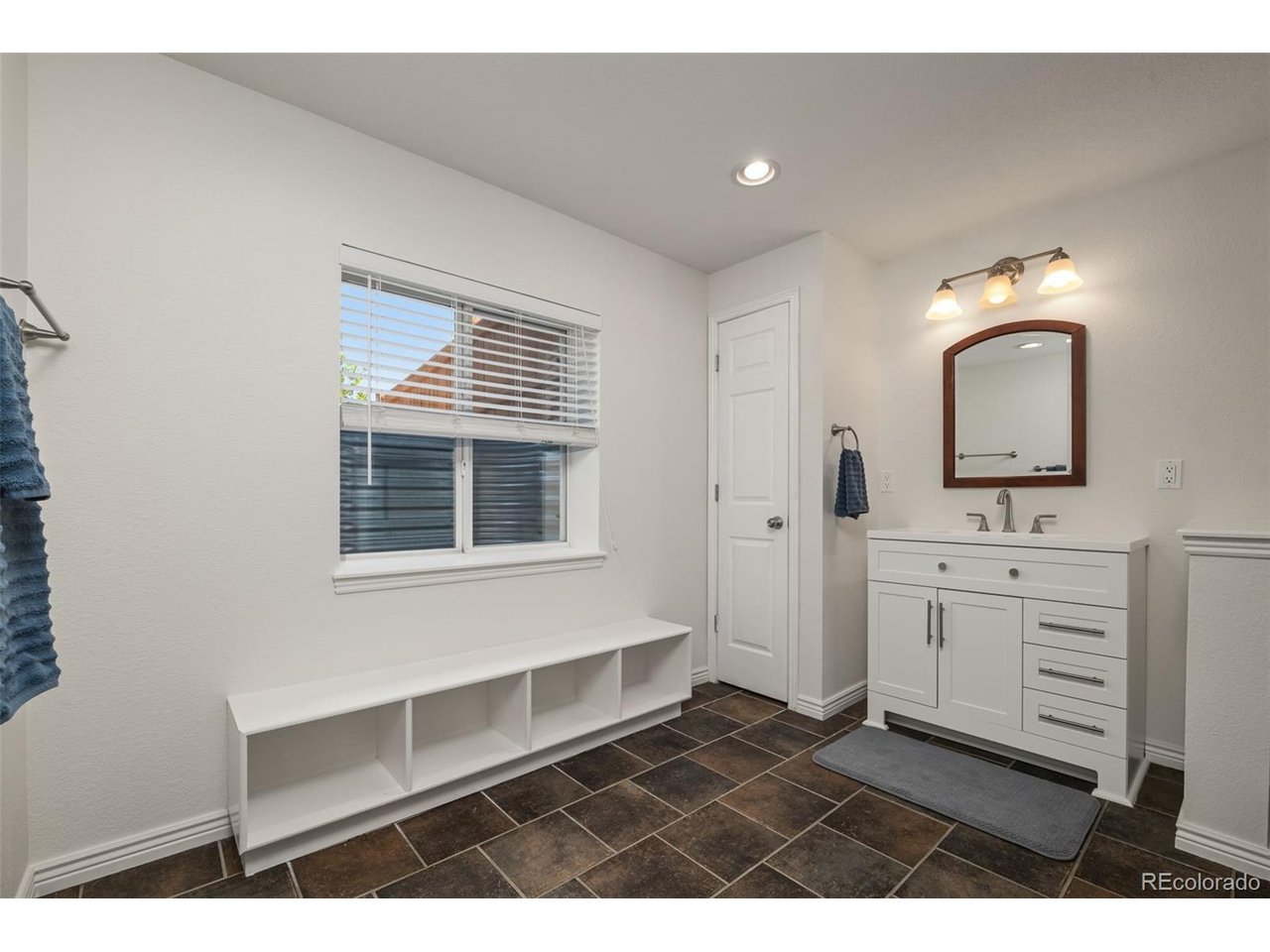 12223 S Buffalo Gap Trl