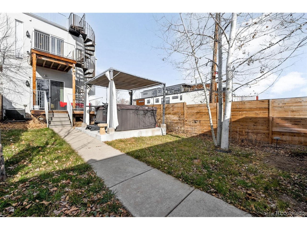 3066 W 27th Ave
