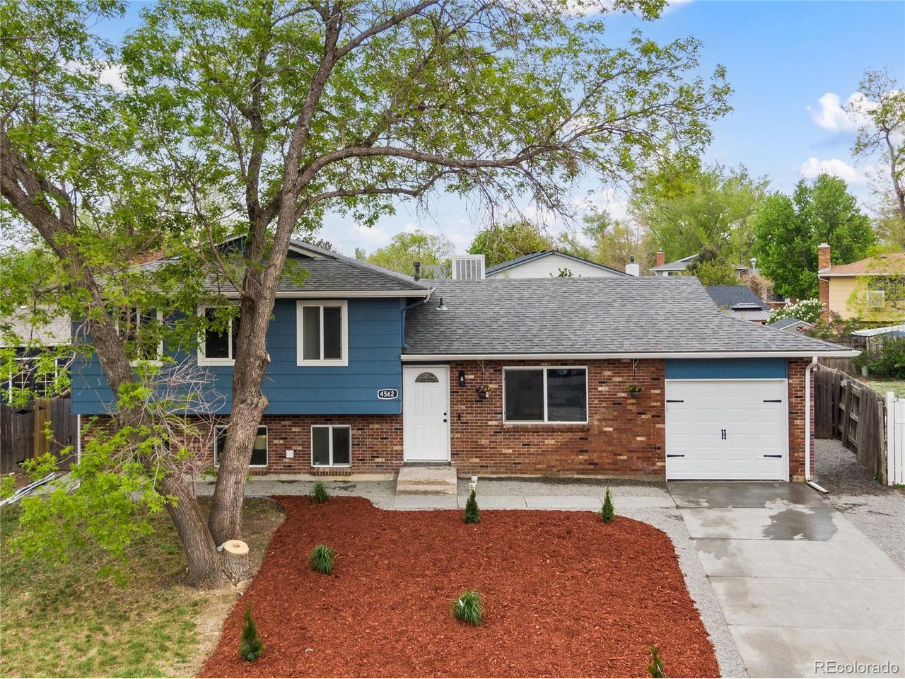 4562 S Gar Way