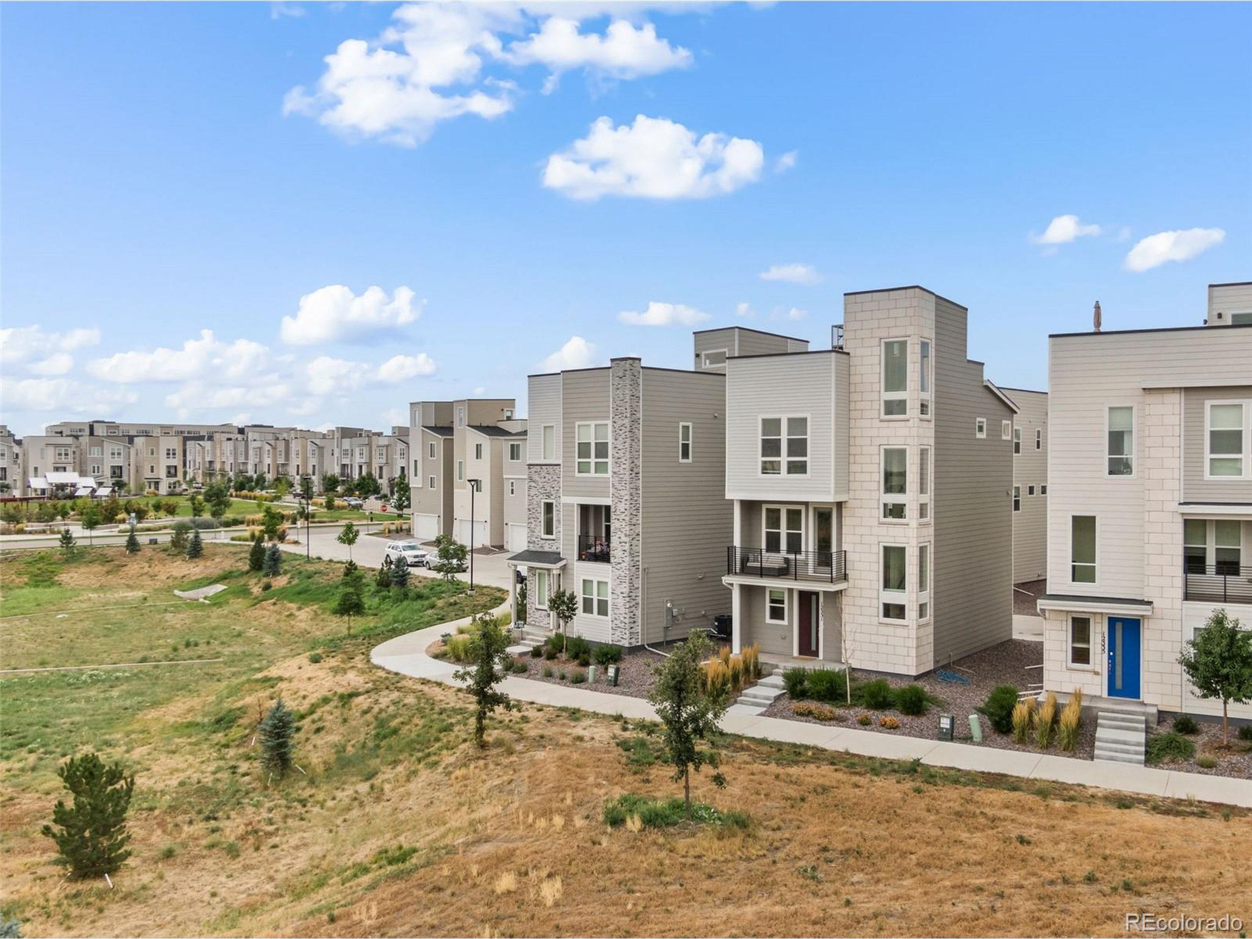 12331 Farmview Ln