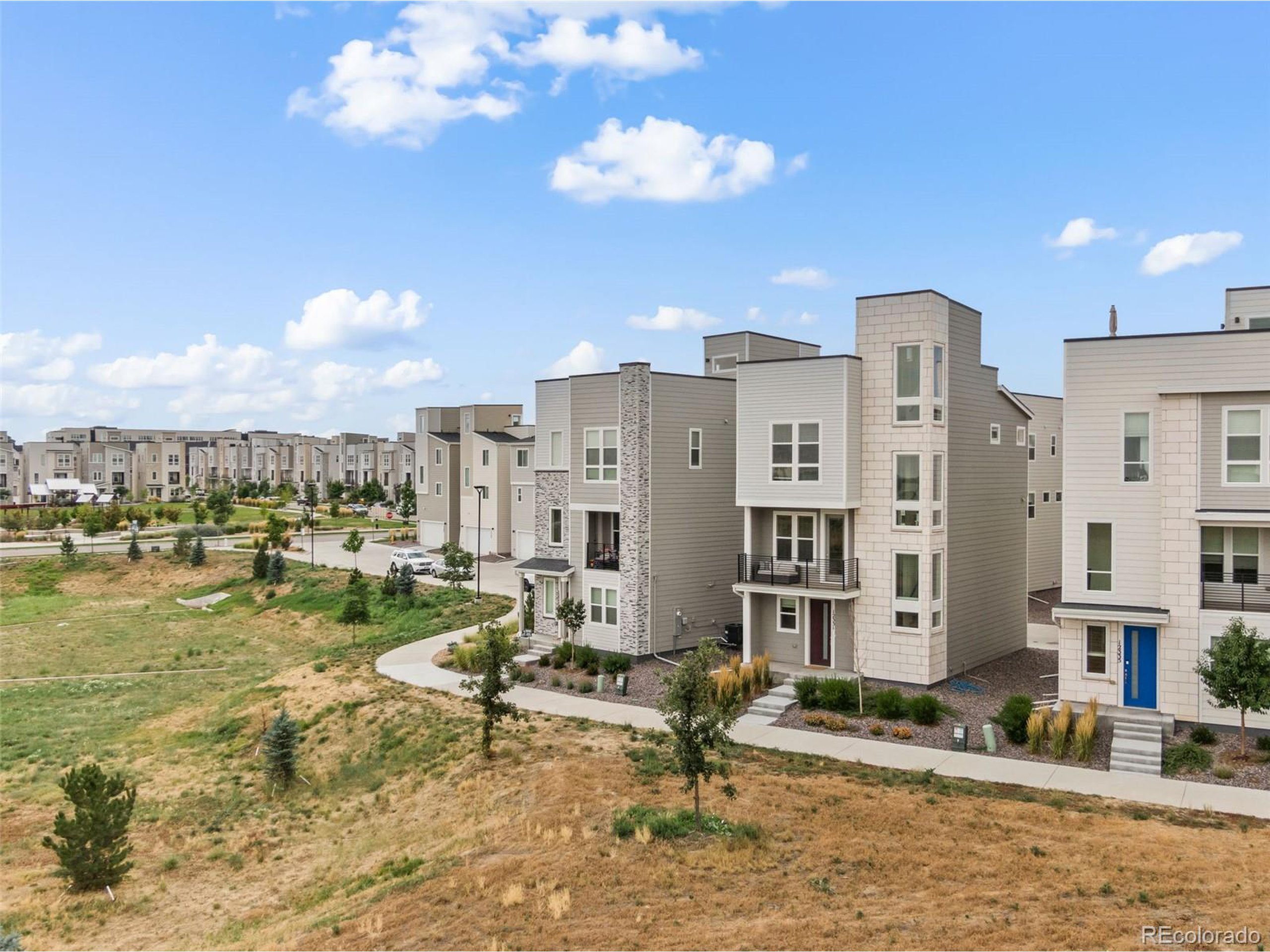 12331 Farmview Ln