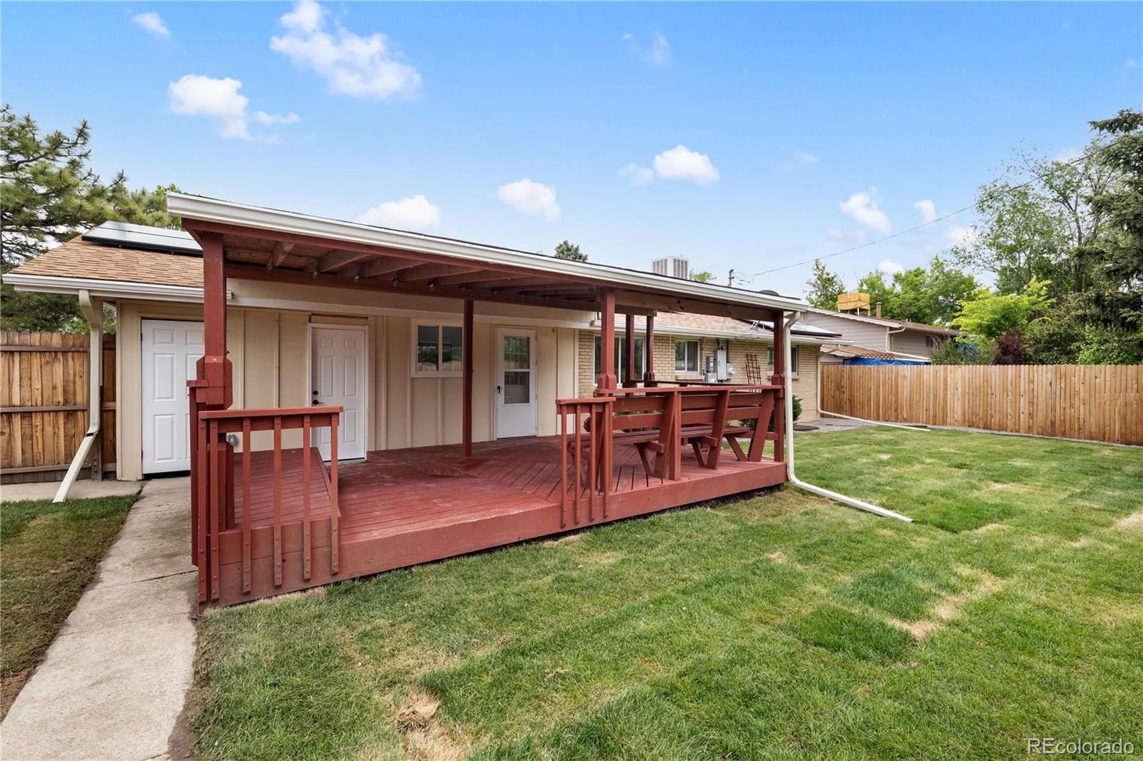 5329 Flower Circle