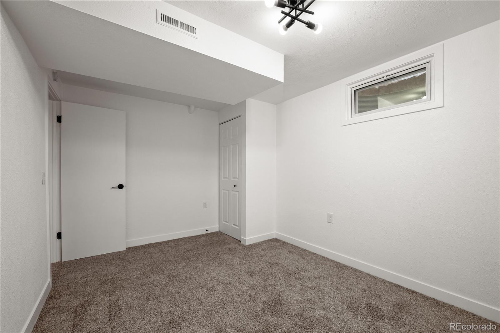 5329 Flower Circle