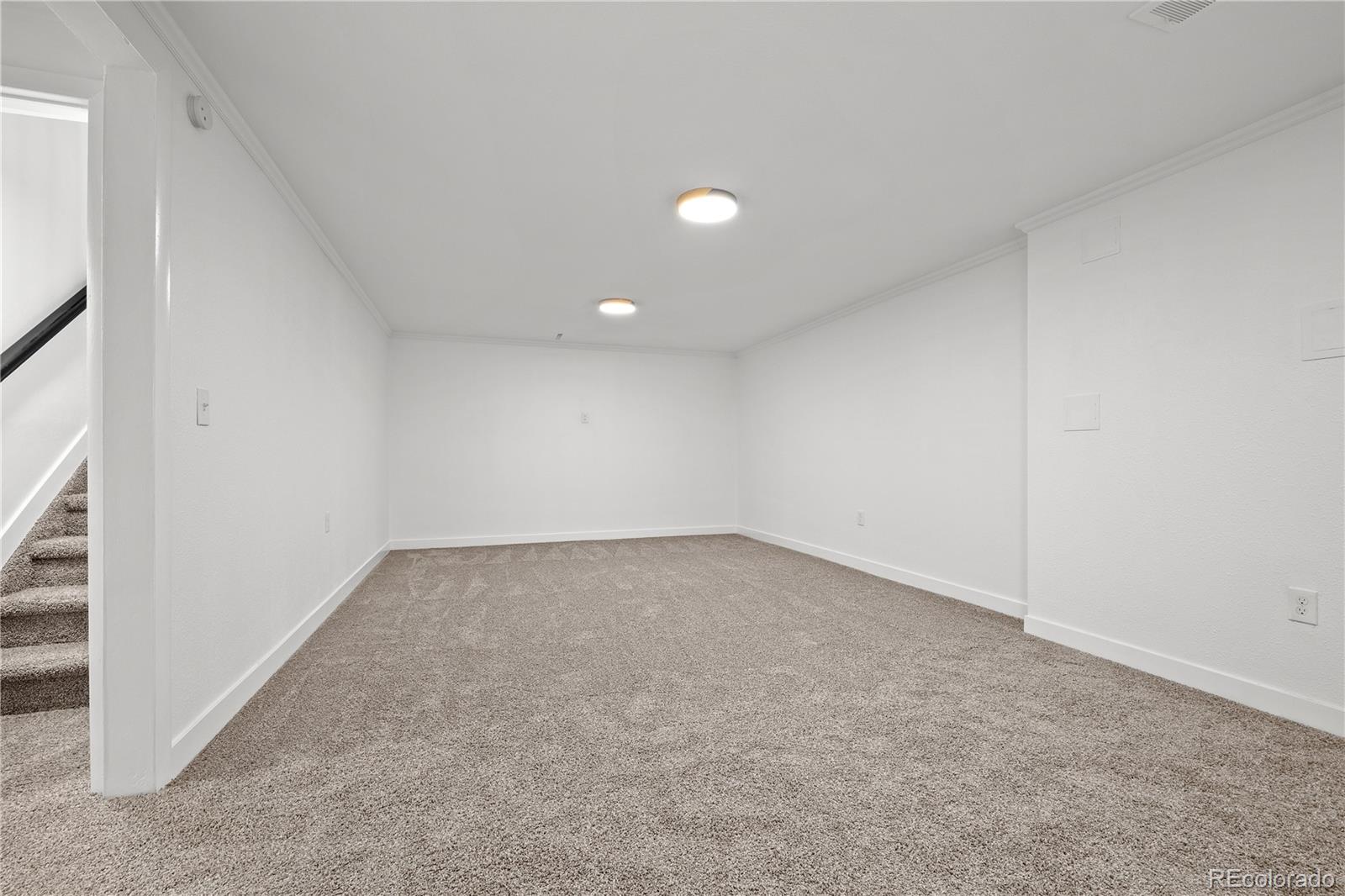 5329 Flower Circle