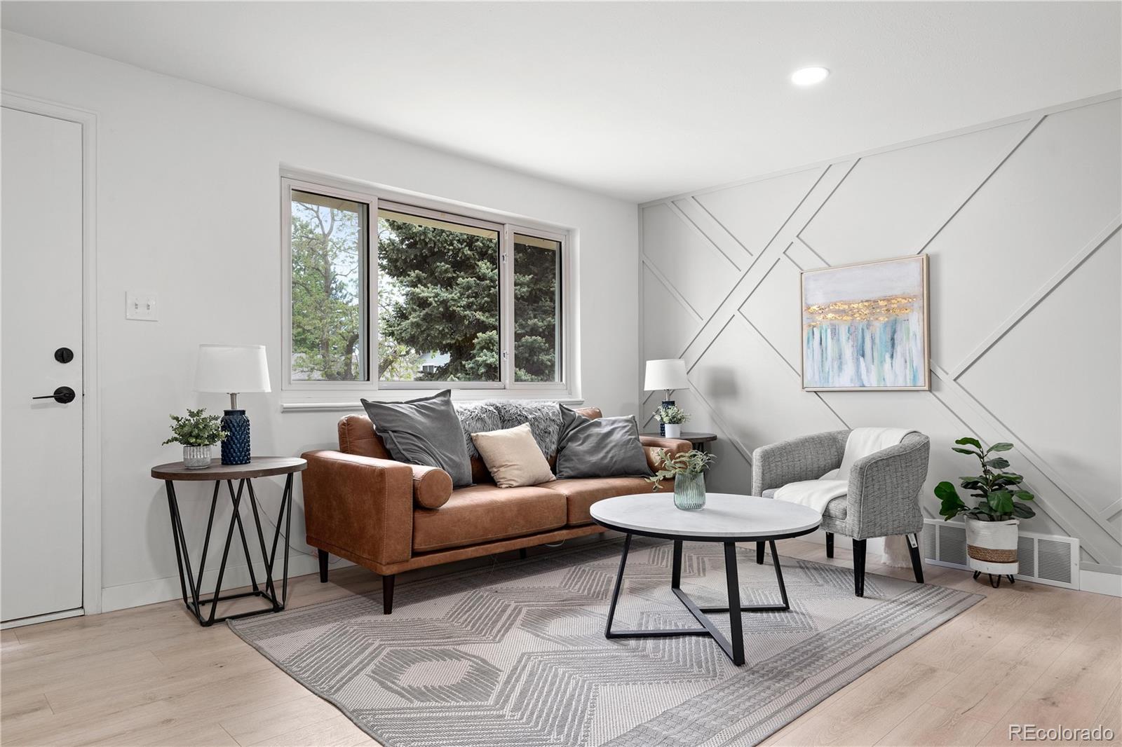 5329 Flower Circle