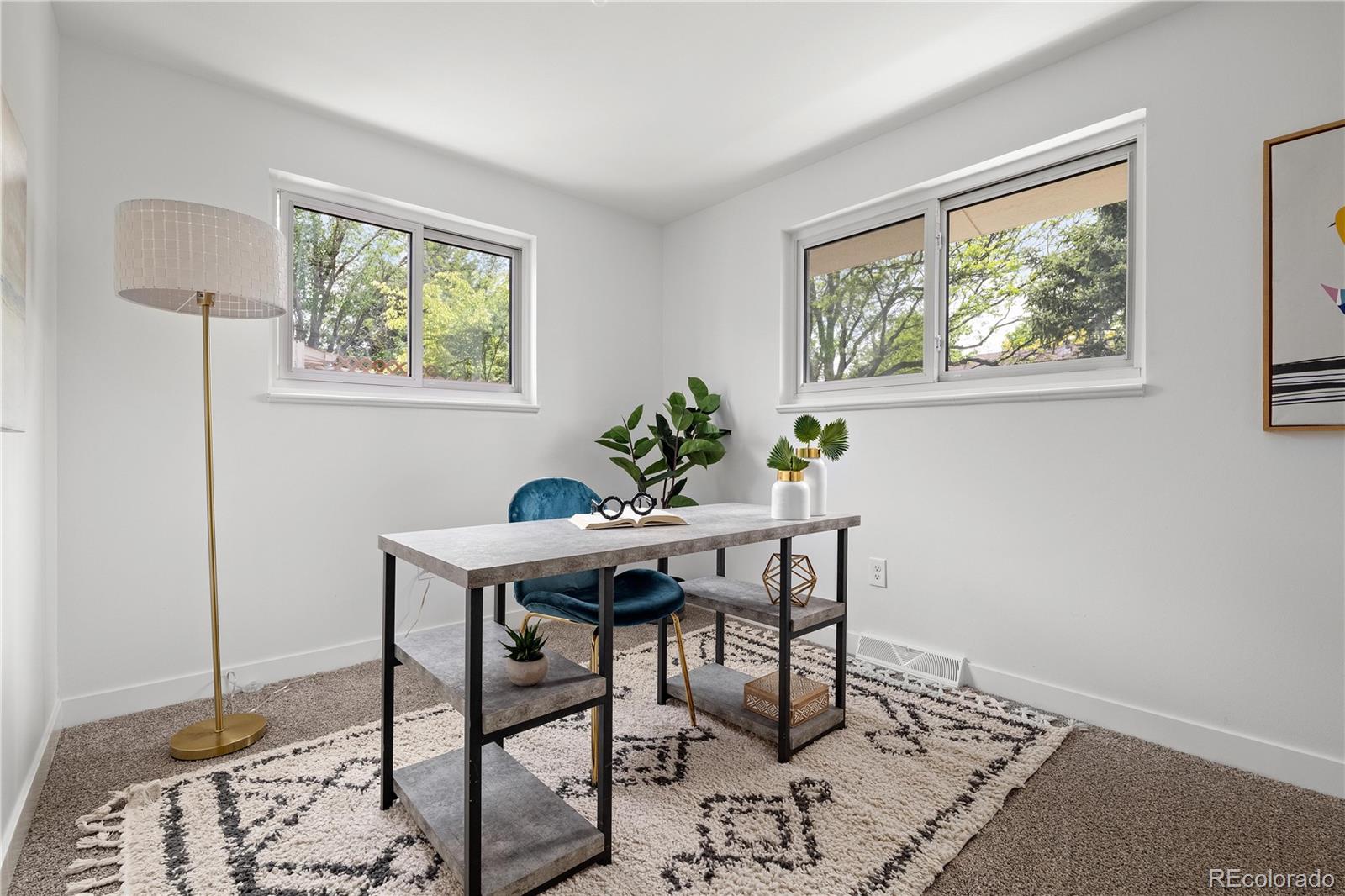 5329 Flower Circle