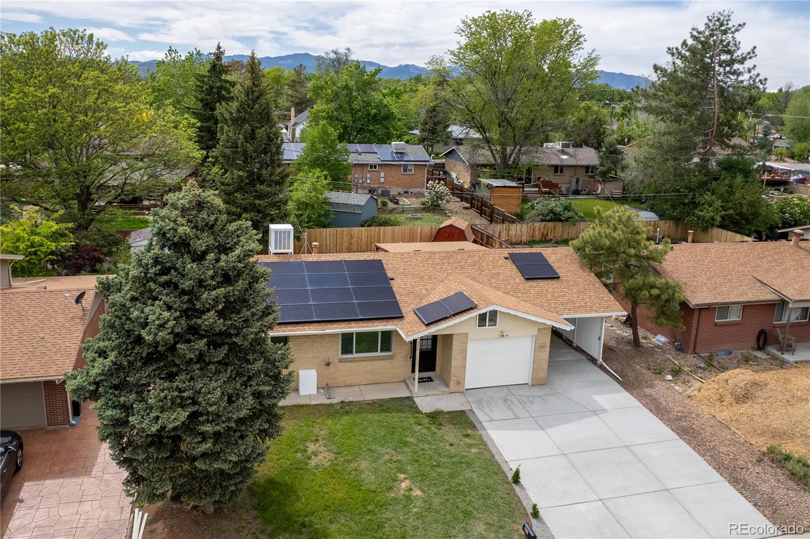 5329 Flower Circle
