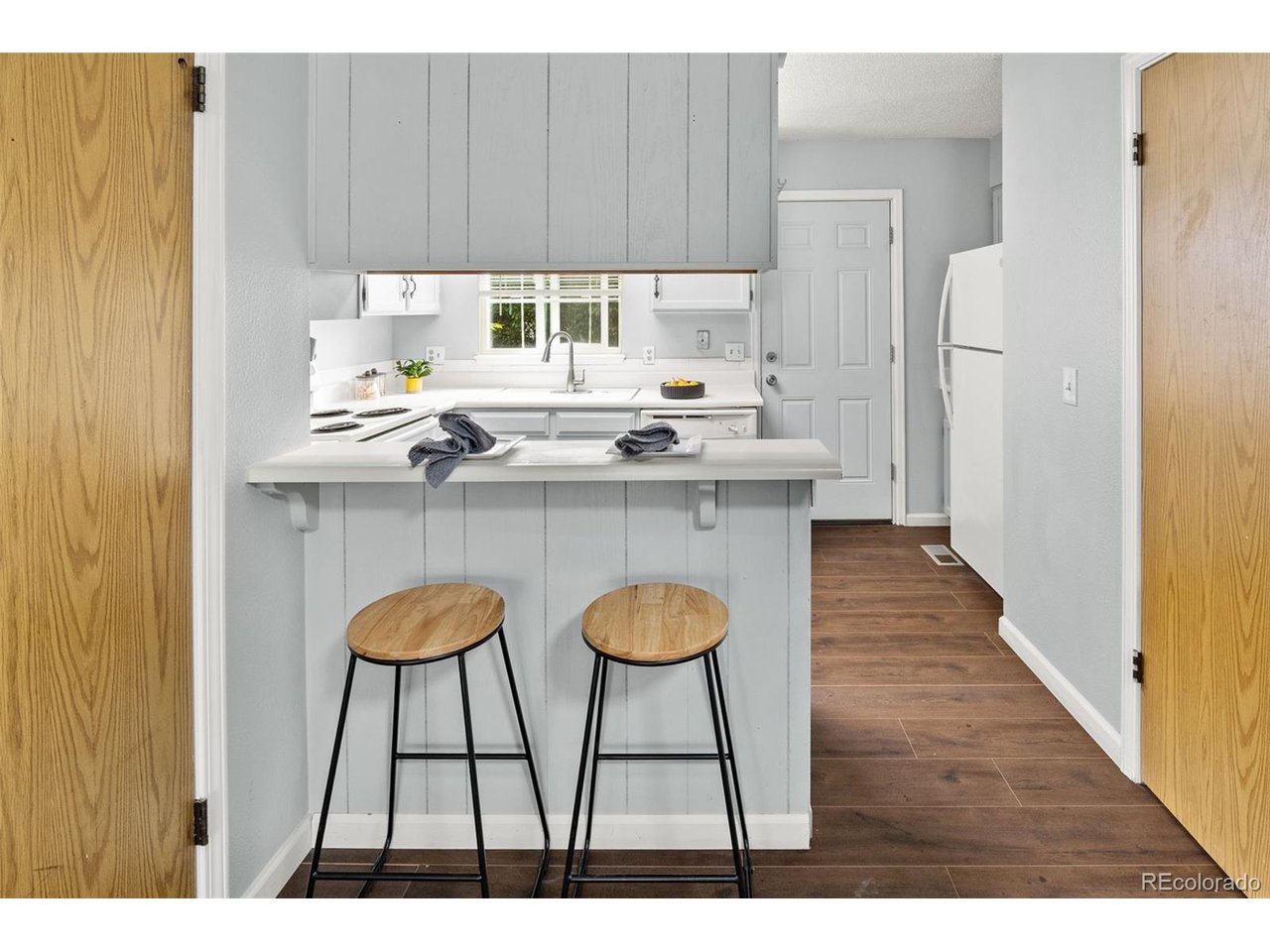 1653 S Blackhawk Way B